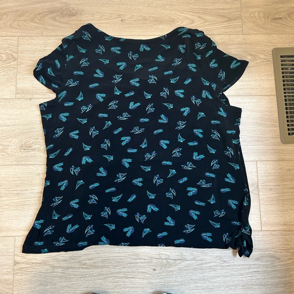 Coldwater Creek Womens Blouse Top Plus Size 2X Pineapple Sail Boats Black Blue - Picture 10 of 10